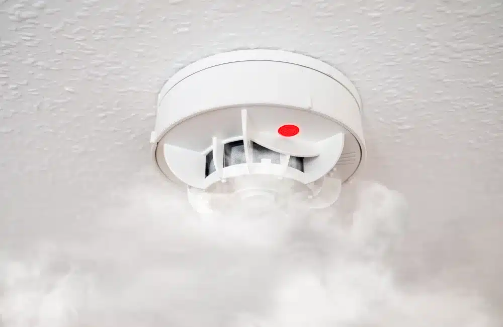 Smoke Detector คืออะไร มีหลักการทำงานอย่างไรบ้าง